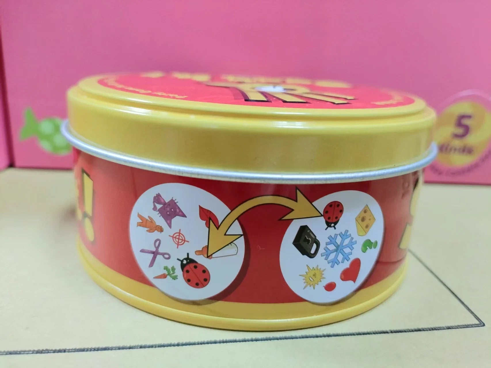 Juego Cartas Disney 100 Años Maravilla - Caja Metal Familia Navidad Halloween